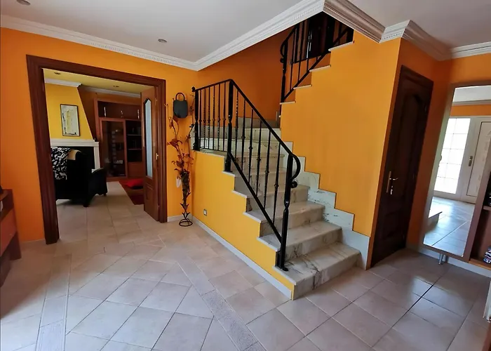 Santa Ana Apartman Laredo